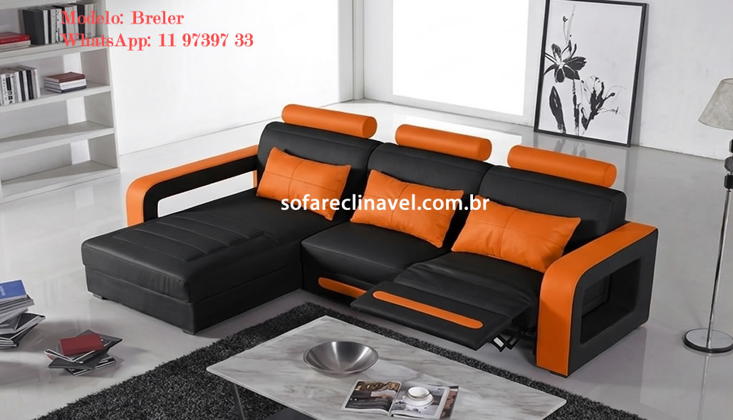 Sofá chaise pequeno planejado para ambiente compacto